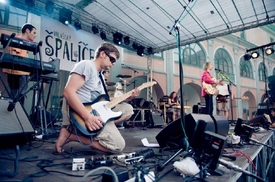 Kapela má raději intimní atmosféru klubů, ale těší se i na letní festivaly.
