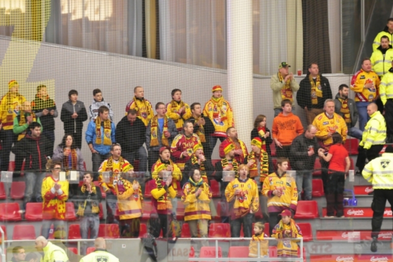 Fanoušci Dukly Jihlava.