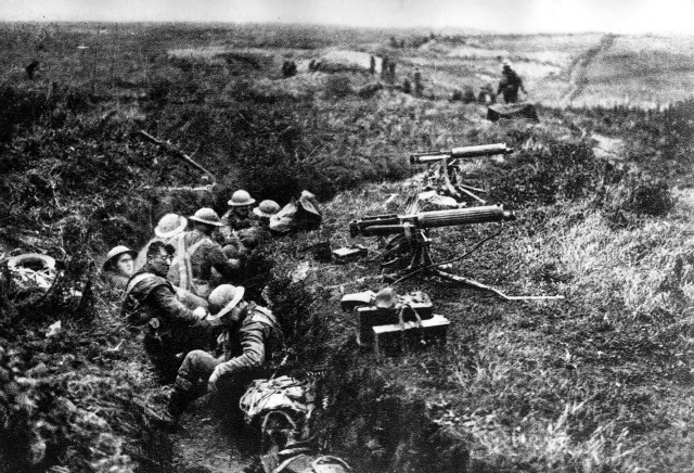 Britové u Cambrai v roce 1917.