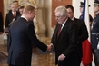 Prezident gratuluje novému místopředsedovi vlády Pavlu Bělobrádkovi.