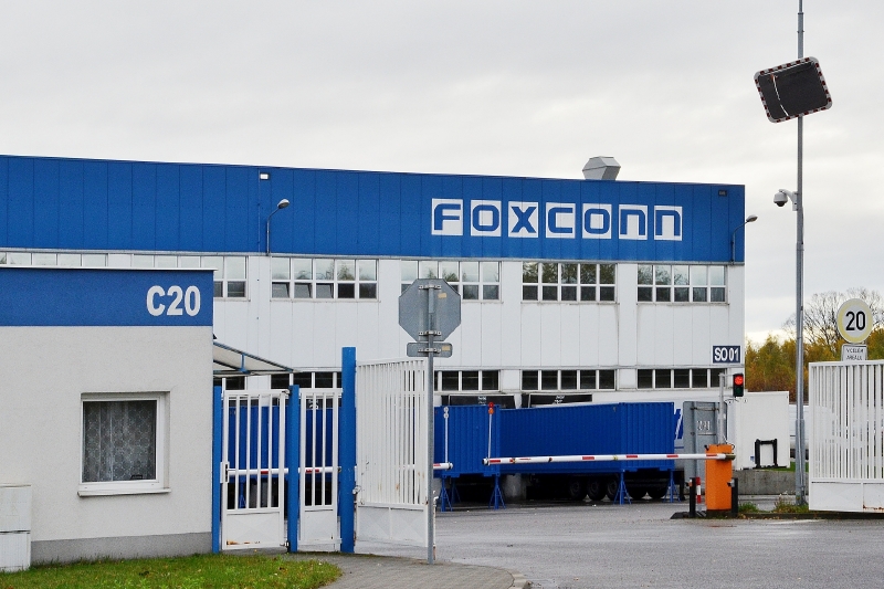 Továrna firmy Foxconn v Pardubicích.
