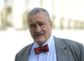 Karel Schwarzenberg splácel podle dokumentu hypotéku přes 12 milionů korun.