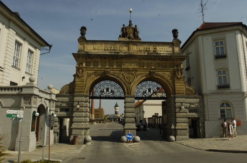 Slavná brána do Plzeňského prazdroje. Slavná brána do Plzeňského prazdroje.