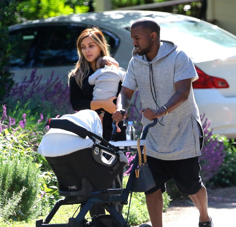 Bude předmanželská smlouva? Kanyemu je to jedno, Kim na ní prý ale trvá.