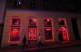 Radním vadí, že je v metropoli nabídka sexu veřejná bez jakékoliv regulace (ilustrační foto).