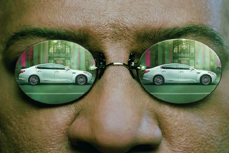 Laurence Fishburne se stal tváří novinky.