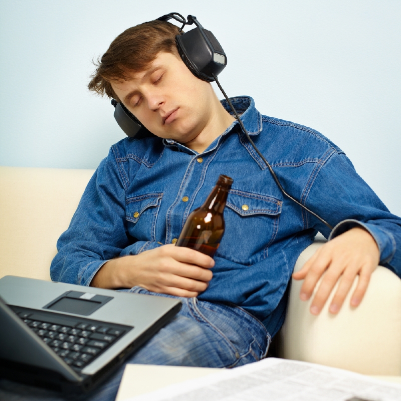 Hra má dvě podmínky: její účastník je pod vlivem alkoholu a natočí svůj výkon na video (ilustrační foto).