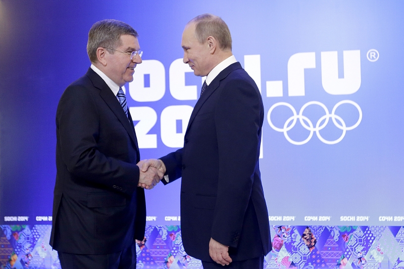 Ruský prezident Vladimír Putin (vpravo).