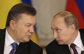 "Krymská karta" prý může pomoci Putinovi k dalšímu tlaku na Janukovyče ve prospěch silového řešení opozičních protestů.