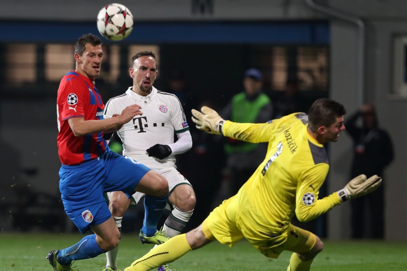 Čišovský s Kozáčikem při utkání proti Bayernu Mnichov.