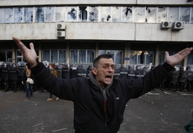 Bosňáci protestovali kvůli rostoucí nezaměstnanosti a neschopnosti politiků řešit problémy.