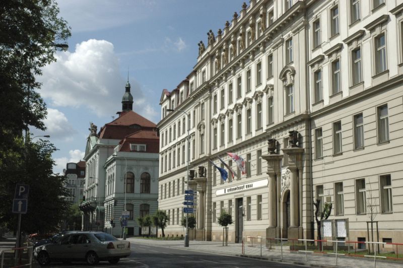 Sídlo Středočeského kraje.