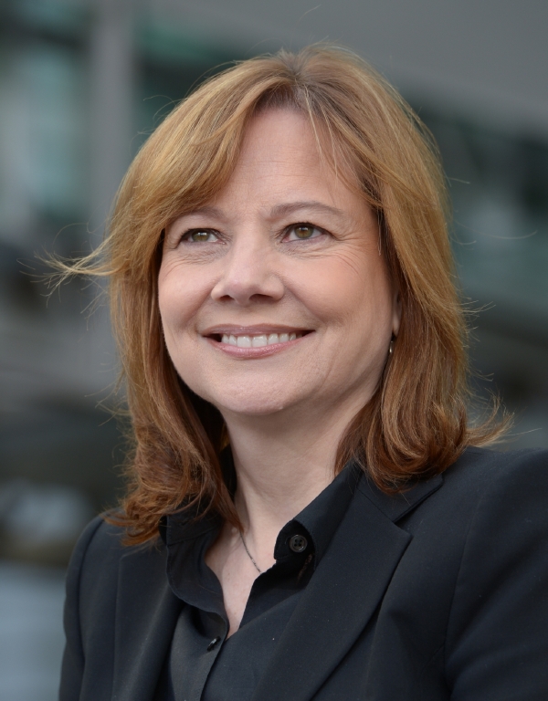 Mary Barraová má důvod k úsměvu. Mary Barraová má důvod k úsměvu.