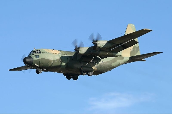 Alžírské letectvo má ve výzbroji i stroje 130-H Hercules. Alžírské letectvo má ve výzbroji i stroje 130-H Hercules.