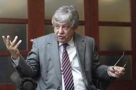 Šéf Madety Milan Teplý se dlouho nechtěl zákonům podřídit.