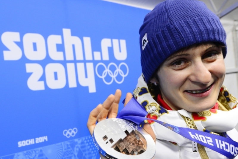 Martina Sáblíková se stříbrnou medailí ze Soči.