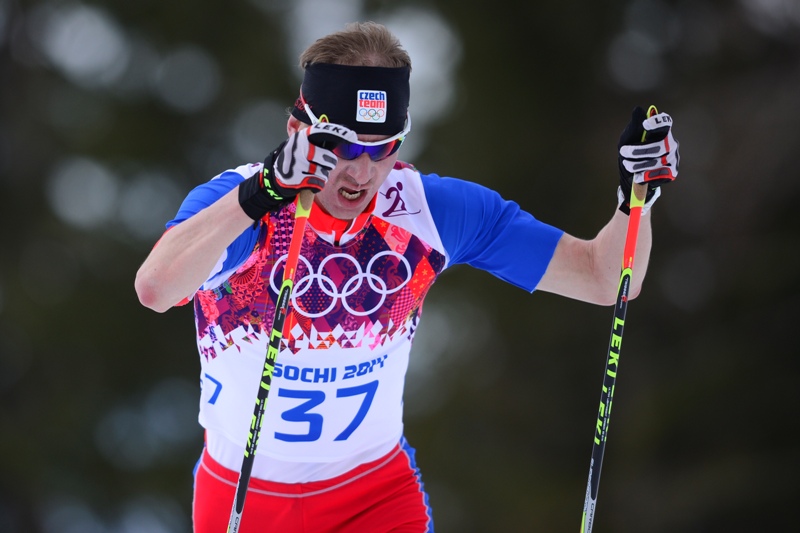 Lukáš Bauer při závodu na 15 km klasicky.