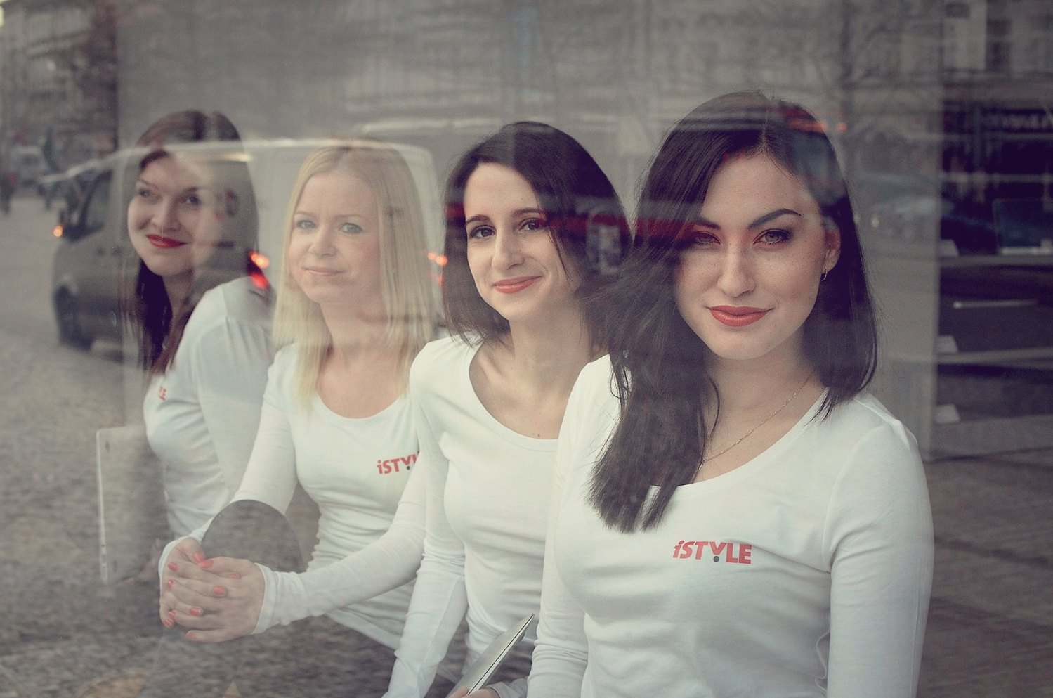 Prodejní tým iStyle.
