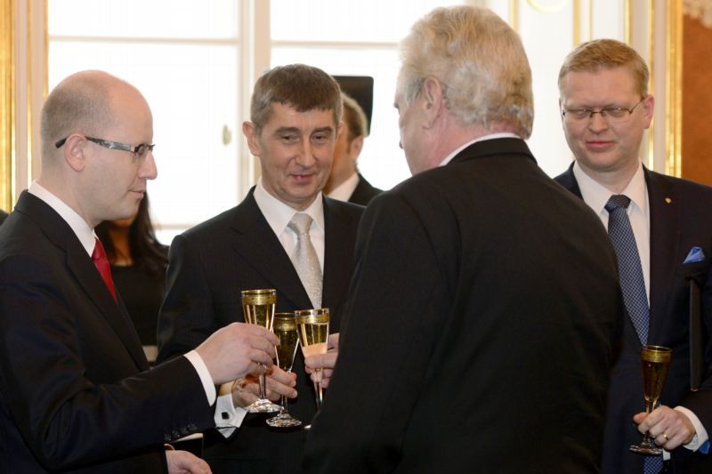 Koaliční vláda nevydrží po celé volební období, domnívají se finančníci.