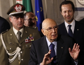 Prezident Giorgio Napolitano nechce destabilizovat italskou politickou scénu.