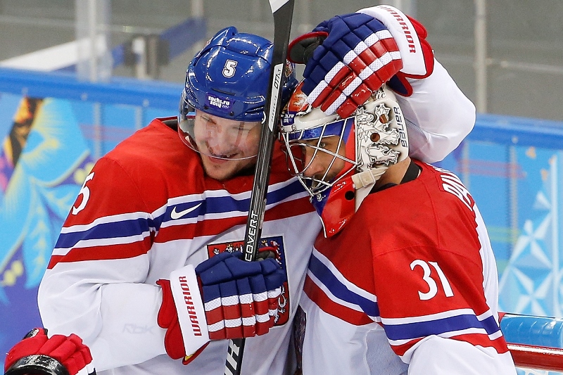 Ladislav Šmíd (vlevo) a Ondřej Pavelec.