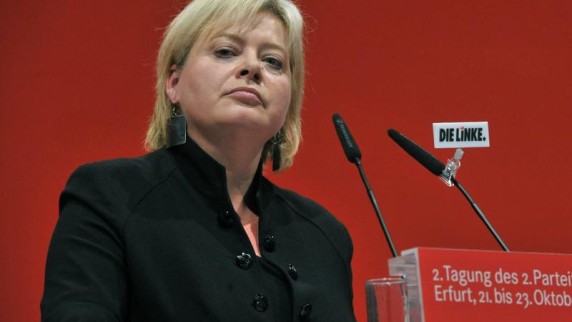 Expředsedkyně levice (Die Linke) Lötzschová se zlobí.