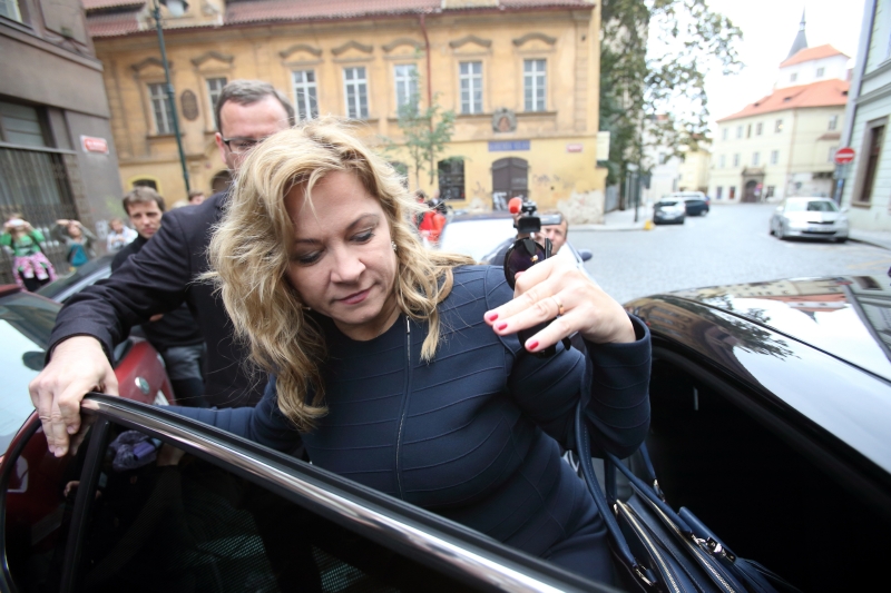 Policie u Jany Nečasové (dřív Nagyové) vloni v létě našla šperky a cennosti za deset milionů.