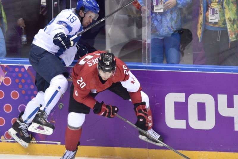 Kanadský útočník John Tavares.