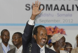 Prezident Hassan Sheikh Mohamoud vyvázl bez zranění.