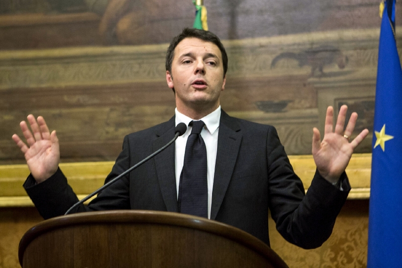 Matteo Renzi přijal pověření zformovat italskou vládu. 