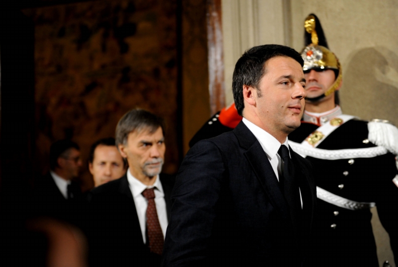 Matteo Renzi je nejmladším premiérem v historii země. Matteo Renzi je nejmladším premiérem v historii země.