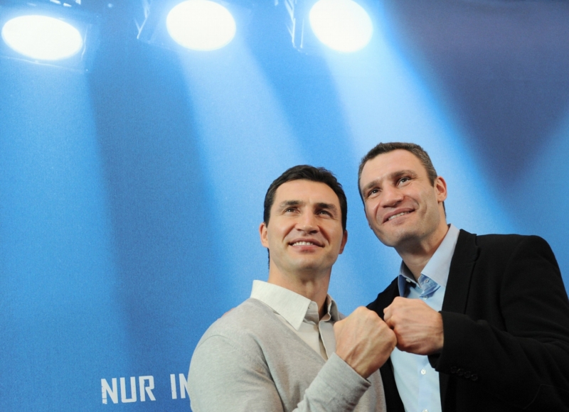 Bratři Kličkové měli být tváří sportovních produktů německého Tchiba. Bratři Kličkové měli být tváří sportovních produktů německého Tchiba.