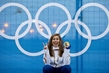 První zlato vybojovala pro Českou republiku teprve dvacetiletá snowboardcrossařka Eva Samková. V olympijském závodě si počínala suverénně, vyhrála kvalifikaci i všechny vyřazovací jízdy.