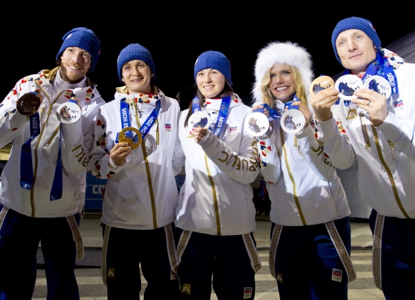 Český biatlon získal na hrách v Soči pět z osmi medailí.