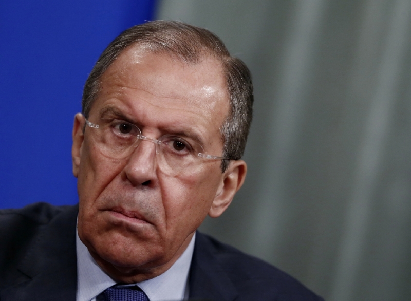 Lavrov varuje Západ.