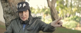 Marilyn Manson ve snímku Wrong Cops.
