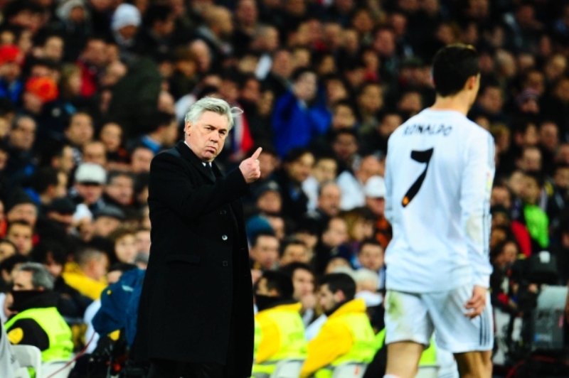 Trenér Realu Carlo Ancelotti a cristiano Ronaldo.