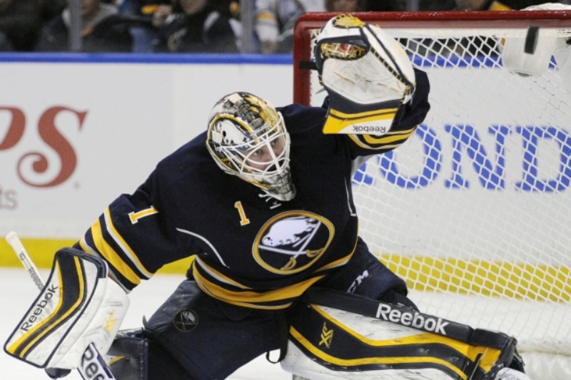Gólman Buffala Jhonas Enroth.
