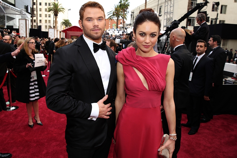 Olga Kurylenková a Kellan Lutz se rozhodli jít příkladem a oblékli šaty a smoking z ekologických materiálů.