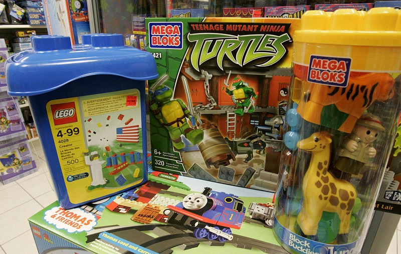 Lego a Mattel.