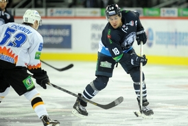 Kapitán Záhřebu Jonathan Cheechoo (vpravo).