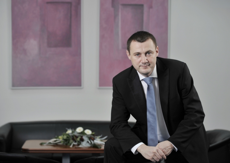 Martin Půta bude kandidovat na předsedu hnutí Starostové a nezávislí. Martin Půta bude kandidovat na předsedu hnutí Starostové a nezávislí.