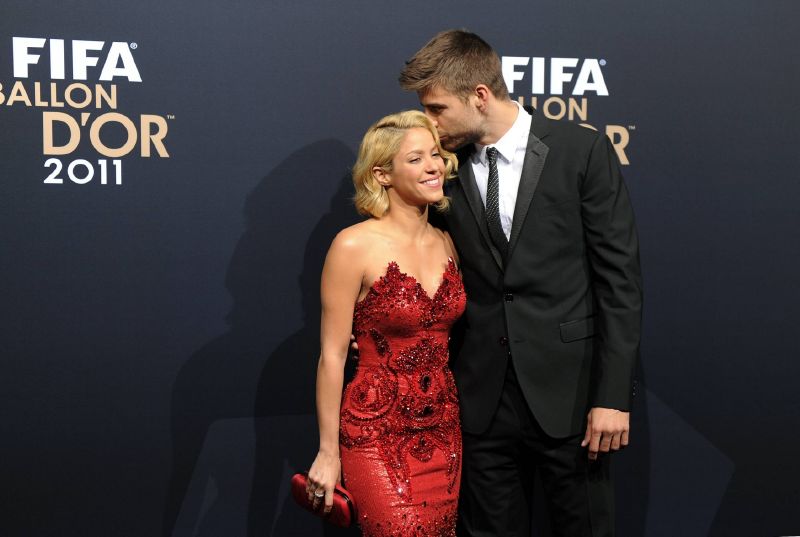 Piqué chce mít Shakiru jen pro sebe