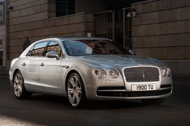 Flying Spur s osmiválcovým motorem.