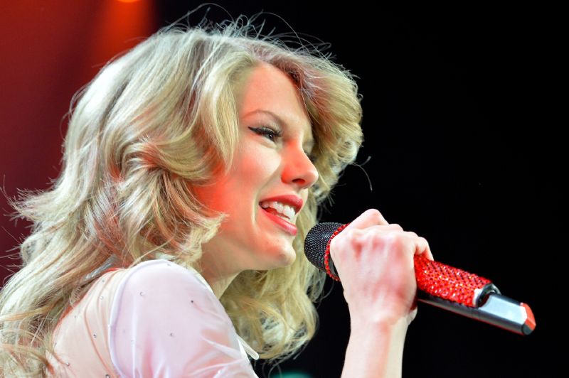 Nejúspěšnější zpěvačka roku 2013: Taylor Swiftová