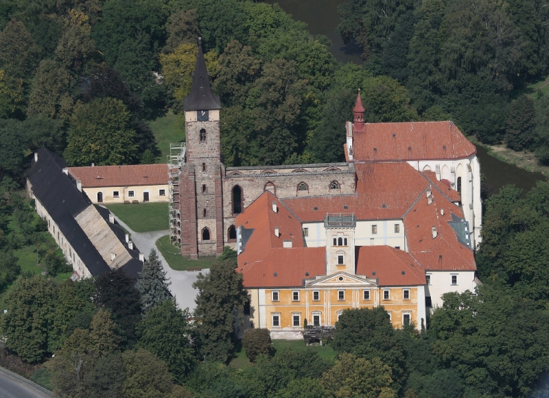 Arcibiskupství žádá i o Sázavský klášter (ilustrační foto). Arcibiskupství žádá i o Sázavský klášter (ilustrační foto).