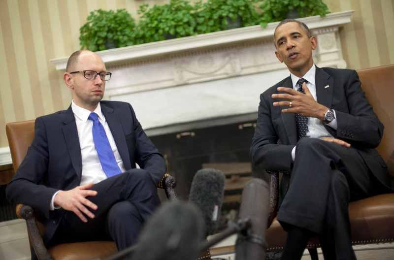 Prezident Spojených států Barack Obama a ukrajinský premiér Arsenij Jaceňuk. Prezident Spojených států Barack Obama a ukrajinský premiér Arsenij Jaceňuk.