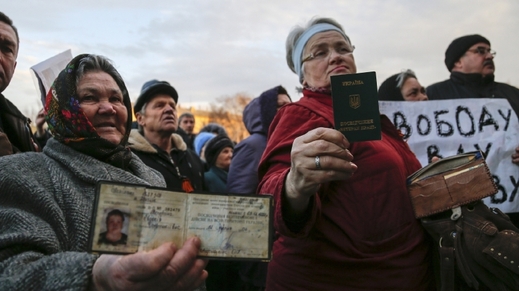 Proruské demonstrantky v Doněcku.