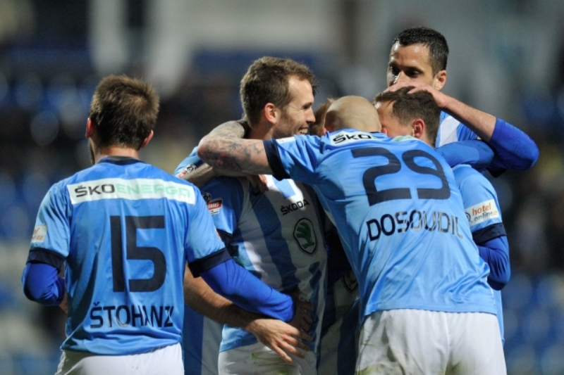 Fotbalisté Mladé Boleslavi v ligové dohrávce vyzvou pražskou Duklu.