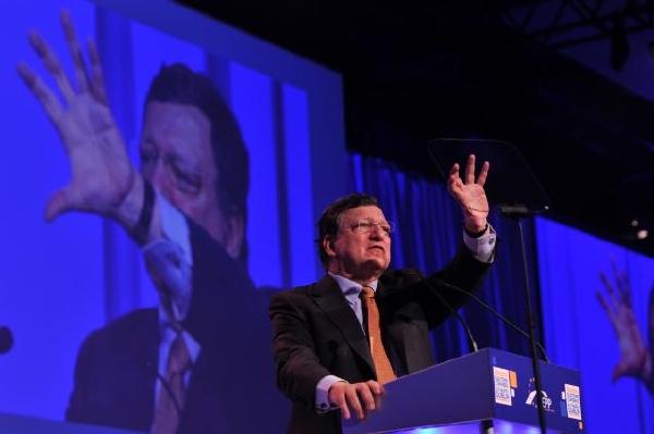 Šéf Evropské komise Barroso se snaží chytit pod krkem prezidenta Putina (ilustrační foto).